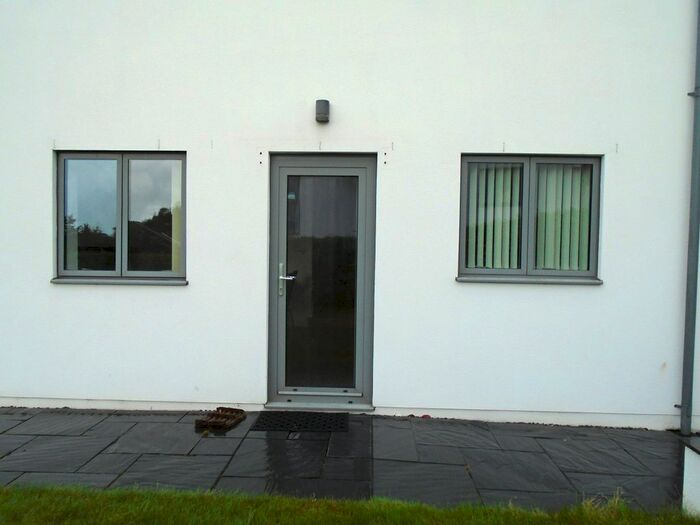 1 Bedroom Flat To Rent In Seafield Avenue, Exmouth, EX8