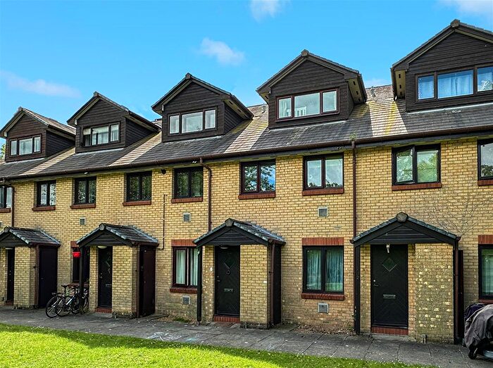 2 Bedroom Flat For Sale In Sleaford Street, Cambridge, CB1