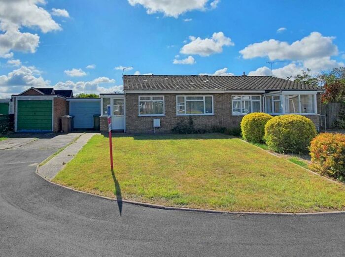 2 Bedroom Bungalow To Rent In Trinity Close, Woodbridge, IP12