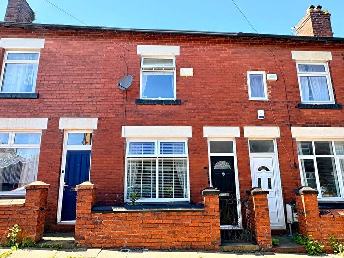 2 Bedroom Terraced House For Sale In Packer Street, Bolton, BL1