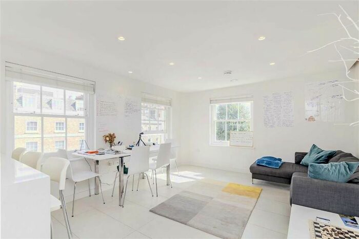 2 Bedroom Flat To Rent In York Street, London, W1U