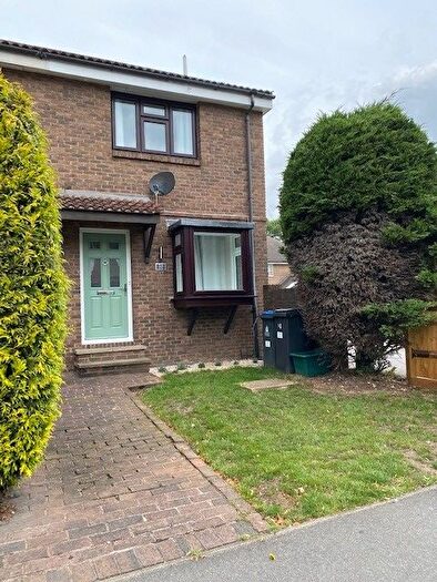 1 Bedroom Semi Detached House To Rent In Elm Road, New Malden, London, KT3