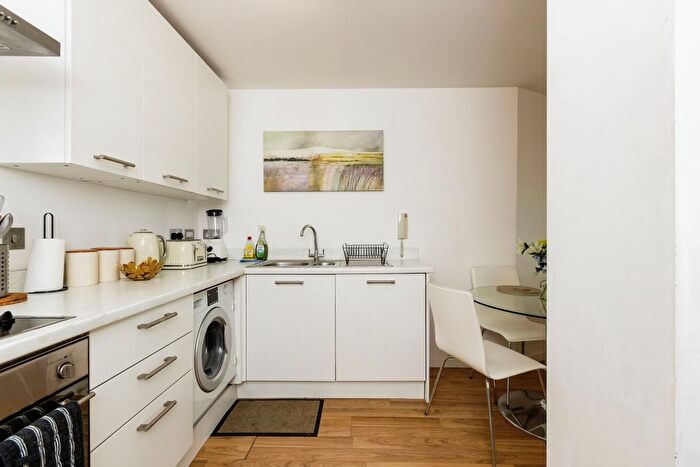 2 Bedroom Flat To Rent In Huntingdon Street, Nottingham, NG1