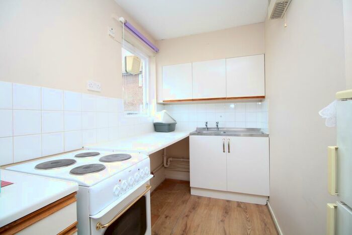 1 Bedroom Flat To Rent In Wyatt Road Dartford, DA1