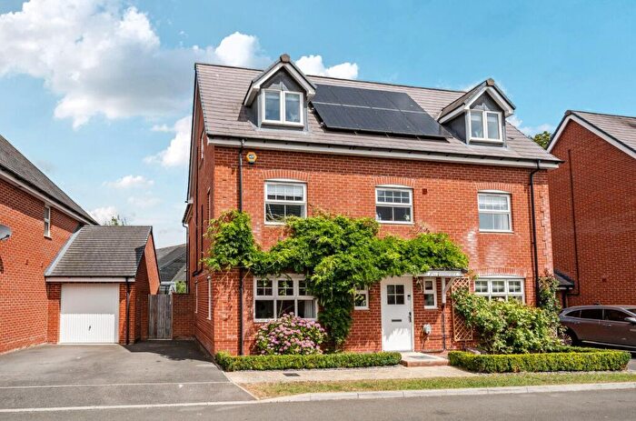 5 Bedroom Detached House For Sale In Lords Way, Andover, SP11