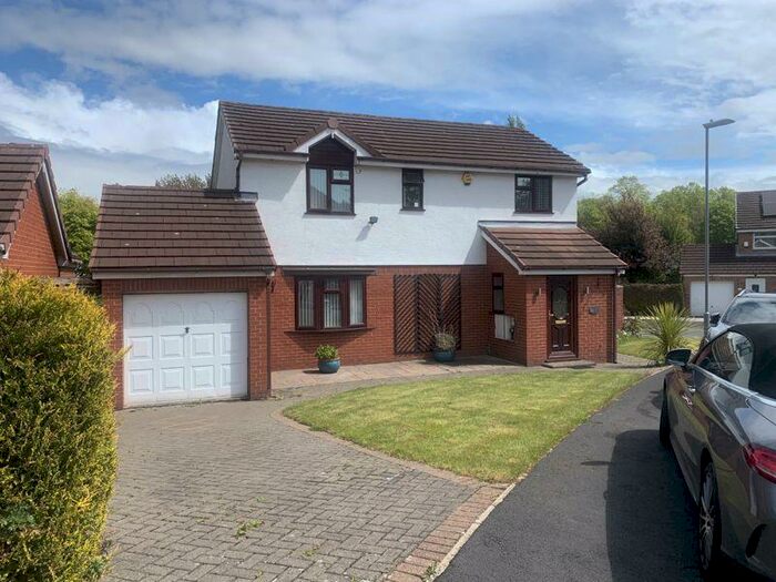 4 Bedroom Detached House To Rent In High Beeches, Liverpool, L16