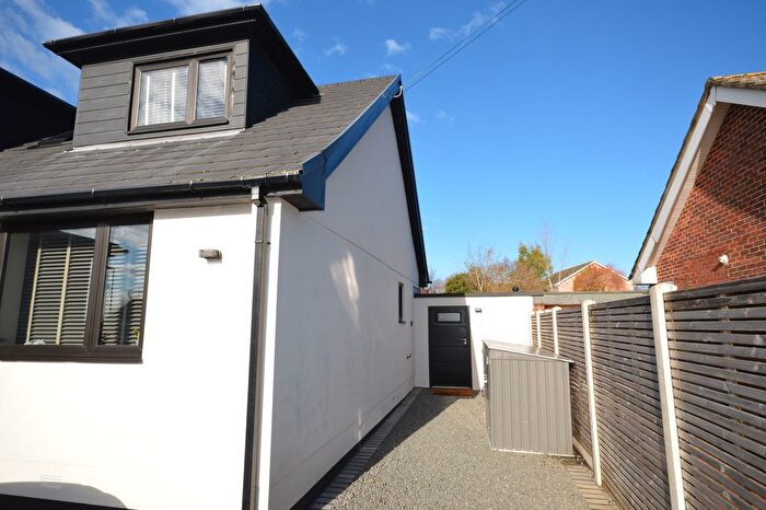 1 Bedroom Flat To Rent In Clausen Way, Pennington, Lymington, Hampshire, SO41