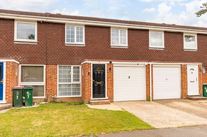 3 Bedroom Terraced House For Sale In Cotswold Close, Crawley, RH11