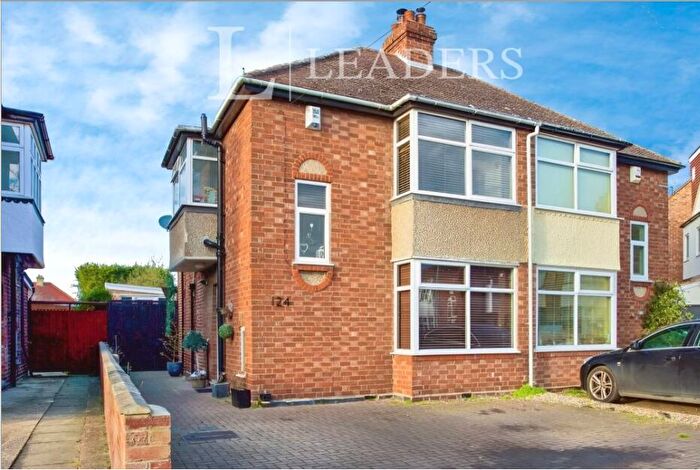 Apartment To Rent In Hawthorn Way, CB4