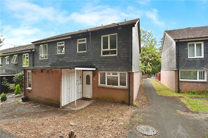 3 Bedroom End Of Terrace House For Sale In Selsdon Avenue, Romsey, Hampshire, SO51