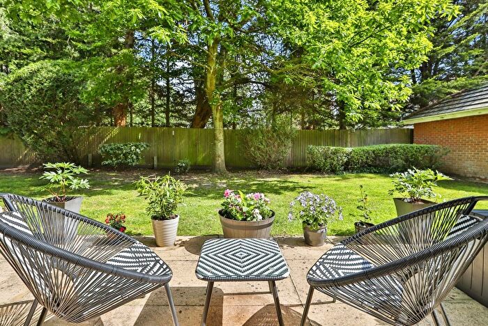 2 Bedroom Flat For Sale In Kings Lodge, Holdenhurst Road, Bournemouth, Dorset, BH8