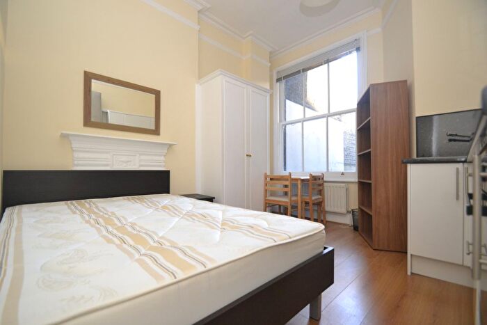 Studio To Rent In Doughty Street, London, WC1N