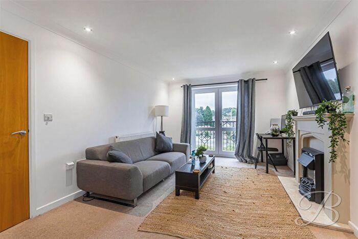 2 Bedroom Flat To Rent In Cockle Close, Mansfield, NG18