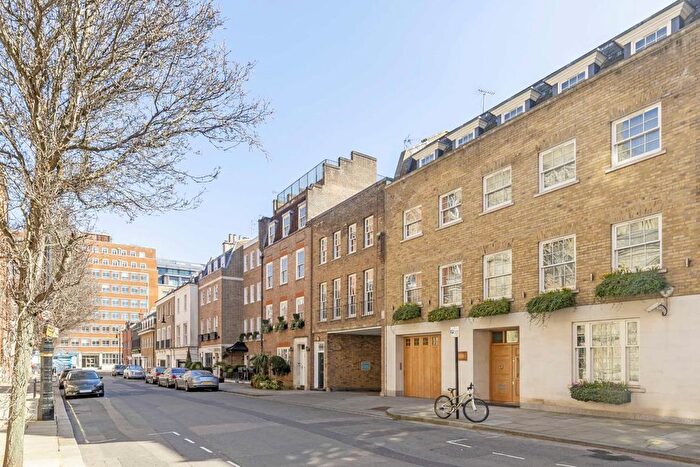 3 Bedroom Flat To Rent In Farm Street, Mayfair, W1J