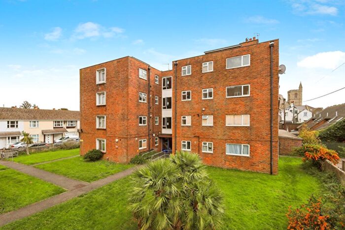 2 Bedroom Flat For Sale In Leslie Street, Eastbourne, BN22