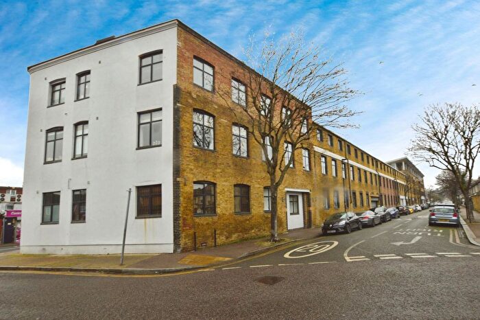 1 Bedroom Flat For Sale In Spectacle Works, Jedburgh Road, London, E13