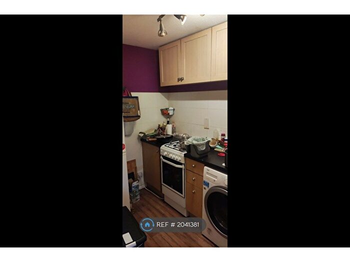 2 Bedroom End Of Terrace House To Rent In Keats Road, West Malling, ME20