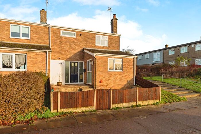 3 Bedroom End Of Terrace House For Sale In Vardon Road, Stevenage, SG1