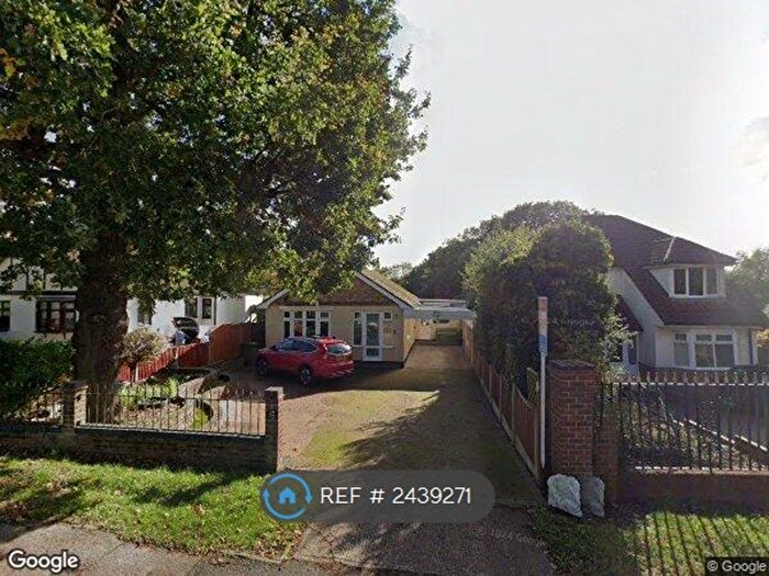 3 Bedroom Detached House To Rent In Lower Bedfords Road, Romford, RM1