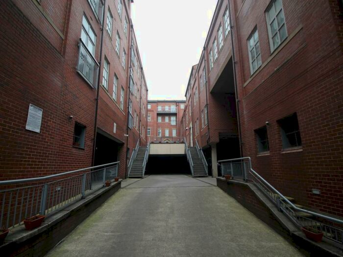 2 Bedroom Flat To Rent In Eastbrook Hall, , Little Germany, BD1