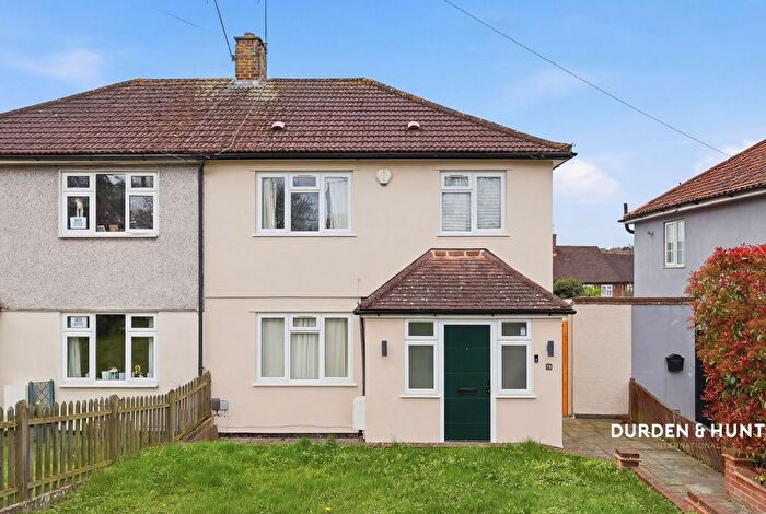 3 Bedroom Semi Detached House For Sale In Brady Avenue, Loughton, IG10