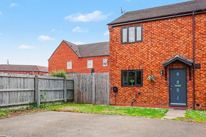 3 Bedroom End Of Terrace House For Sale In Stileman Corner, Lower Quinton, CV37