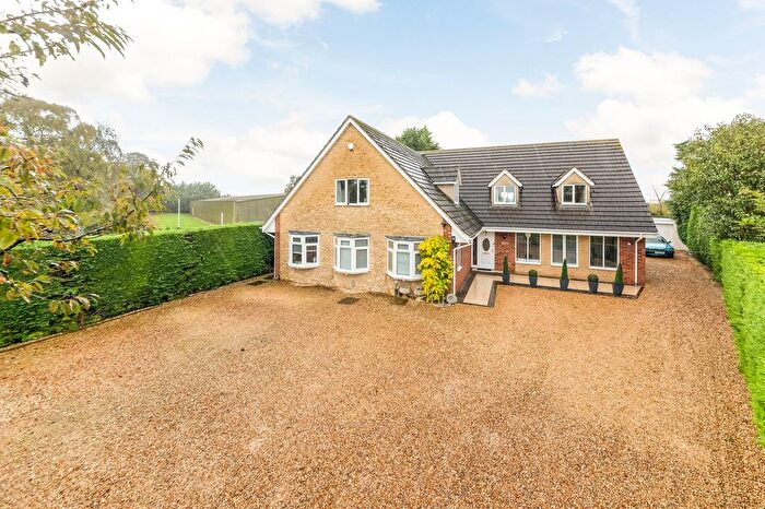 6 Bedroom Detached House For Sale In Barrow Road, Shippon, OX13