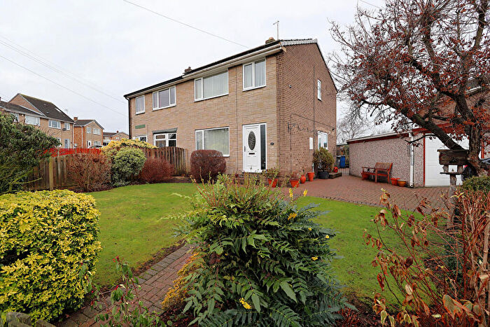 3 Bedroom Semi-Detached House For Sale In Station Road, Lundwood Barnsley, S71