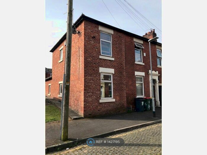 4 Bedroom Semi-Detached House To Rent In Eversleigh Street, Preston, PR1