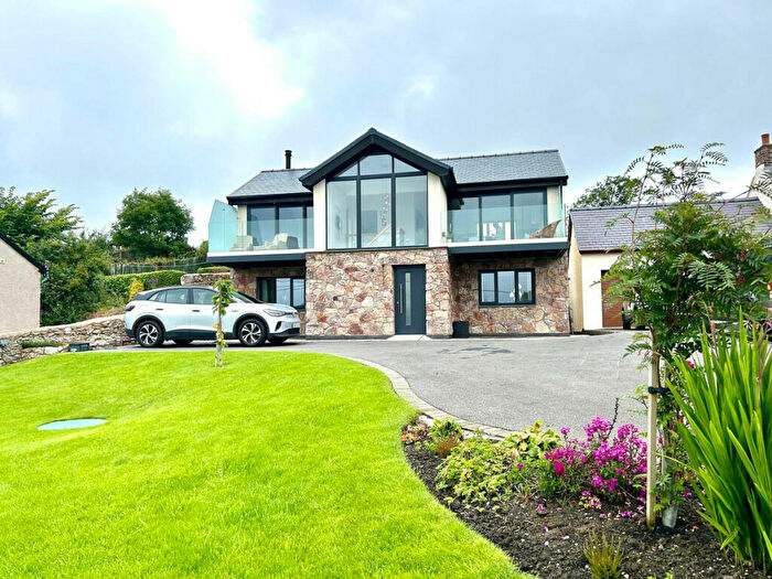 3 Bedroom Detached House For Sale In Tan Y Graig Road, Llysfaen, LL29