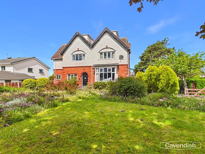 2 Bedroom Apartment For Sale In Lache Lane, Chester, CH4