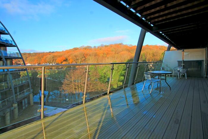 2 Bedroom Flat To Rent In Salts Mill Road, West Yorkshire, Shipley, BD17