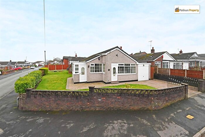 3 Bedroom Detached Bungalow For Sale In Golborn Avenue, Meir Heath, ST3
