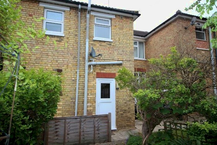 2 Bedroom Cottage To Rent In Buckhurst Lane, Sevenoaks, TN13