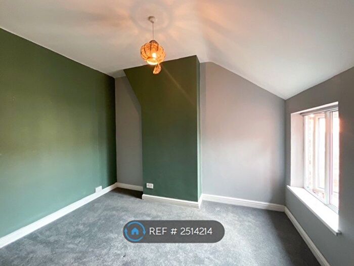 3 Bedroom Terraced House To Rent In Edward Street, New Rossington, Doncaster, DN11