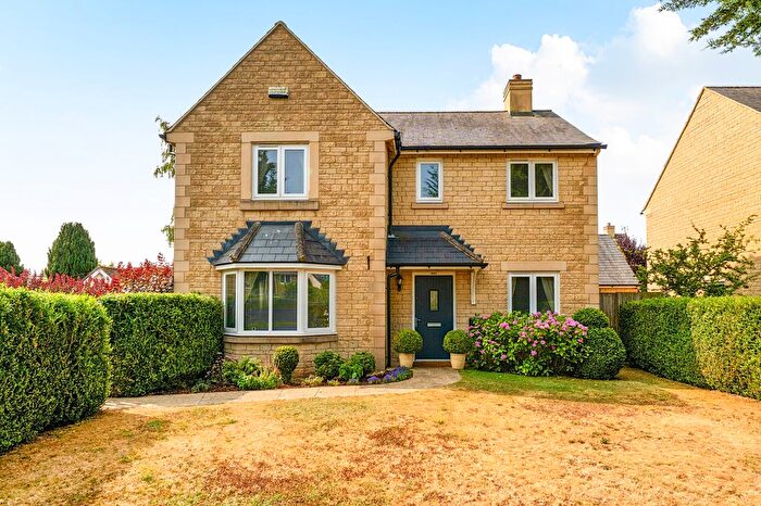 4 Bedroom Detached House For Sale In Two Ways Close, Stroud, GL6