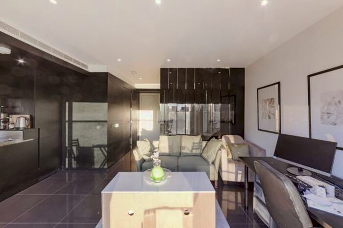 Studio To Rent In Pan Peninsula Square, London, E14