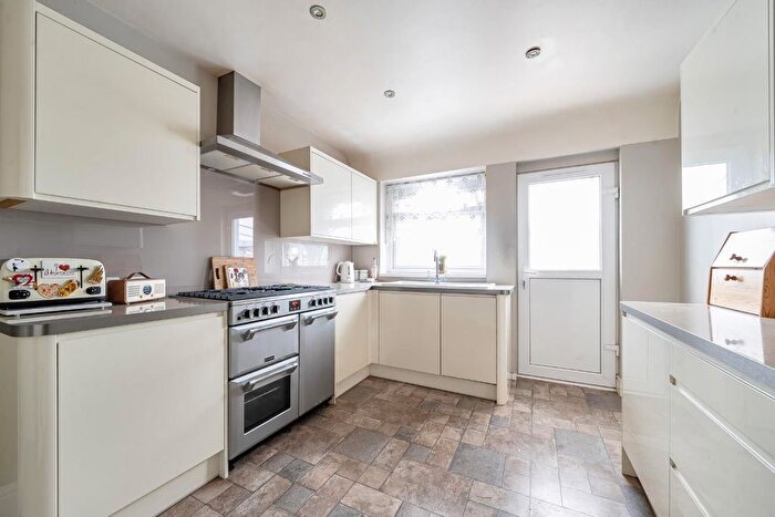 2 Bedroom Detached Bungalow For Sale In Sunnymead Drive, Waterlooville, PO7