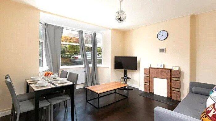 2 Bedroom Property To Rent In Barrington Court, Colney Hatch Lane, London, N10
