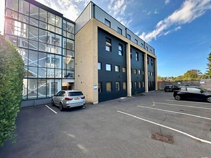 2 Bedroom Property To Rent In Winnall Close, Winchester, SO23