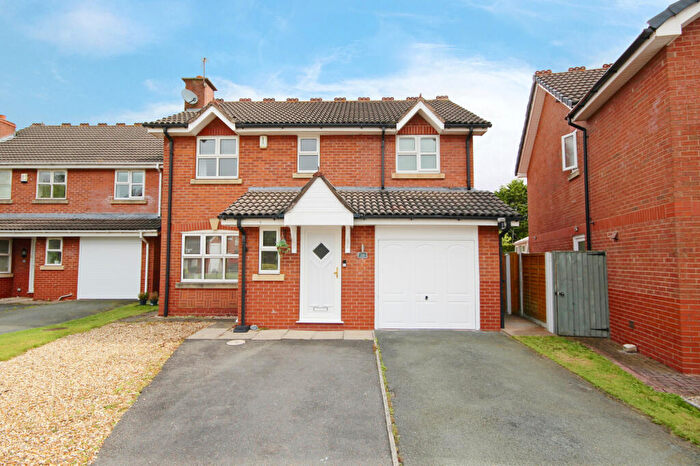 4 Bedroom Detached House For Sale In Oak Meadow, Weaverham, CW8