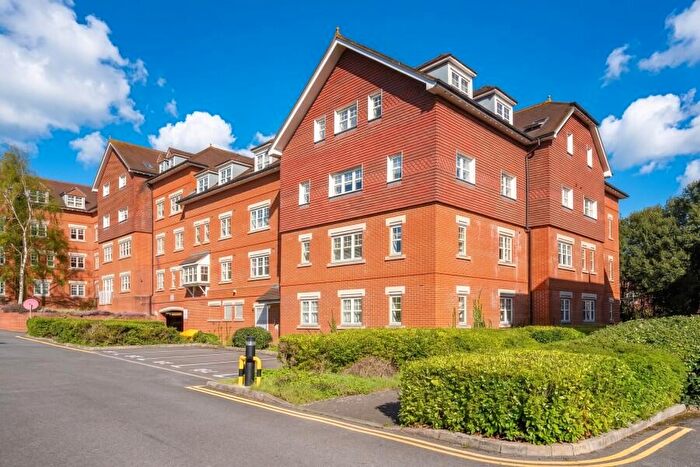 1 Bedroom Apartment To Rent In Woking, Surrey, GU22