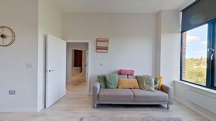 2 Bedroom Flat To Rent In Goodman Street, Leeds, LS10