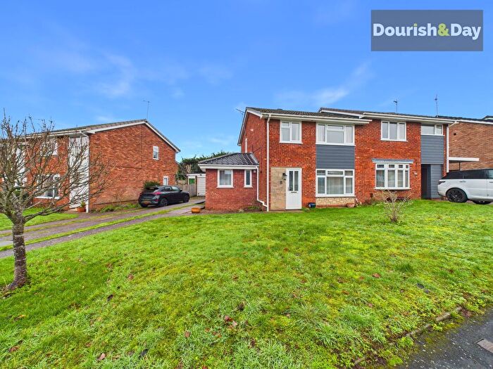 3 Bedroom Semi Detached House For Sale In Wildwood Drive, Stafford, ST17