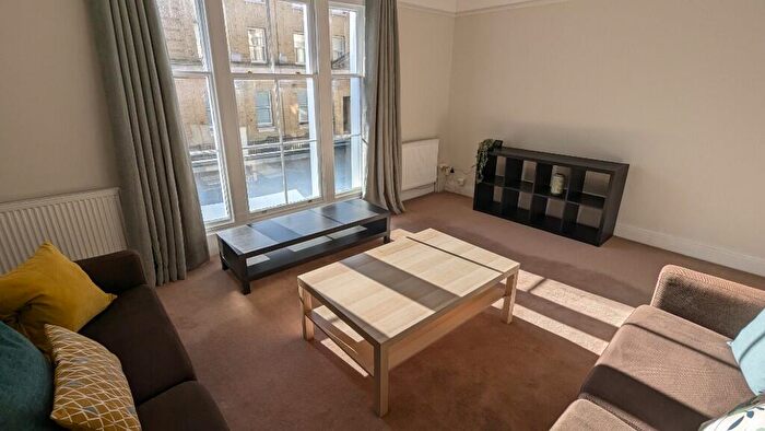 2 Bedroom Flat To Rent In Canute Road, Southampton, Hampshire, SO14