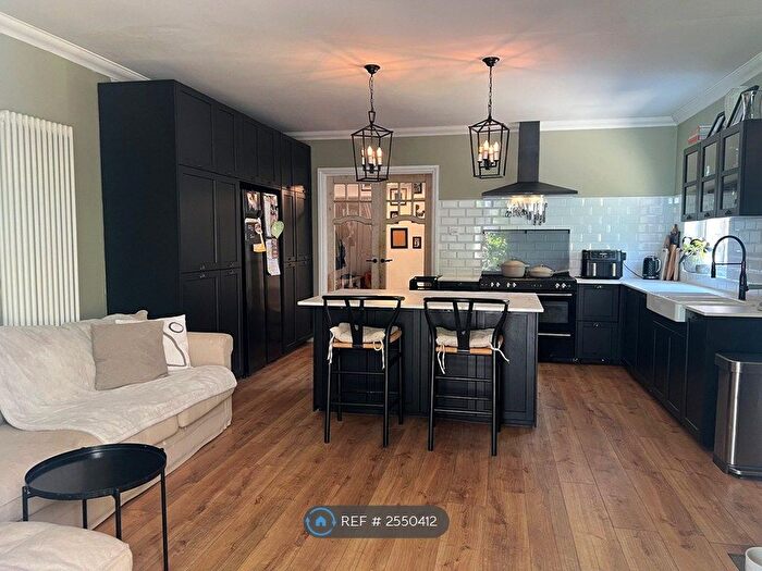 4 Bedroom Semi-Detached House To Rent In Commercial Road, Poole, BH14