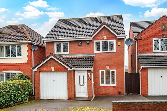 3 Bedroom Detached House To Rent In Staple Lodge Road, Birmingham, West Midlands, B31