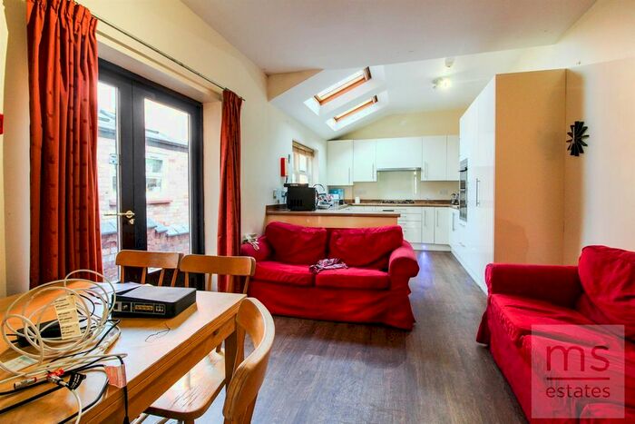 7 Bedroom Terraced House To Rent In Derby Road, Nottingham, NG7