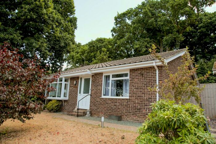 3 Bedroom Bungalow To Rent In Hollowood Road, Alverstone Garden Village, Sandown, Isle Of Wight, PO36