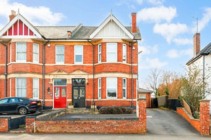 5 Bedroom Property For Sale In London Road, Cheltenham, GL52